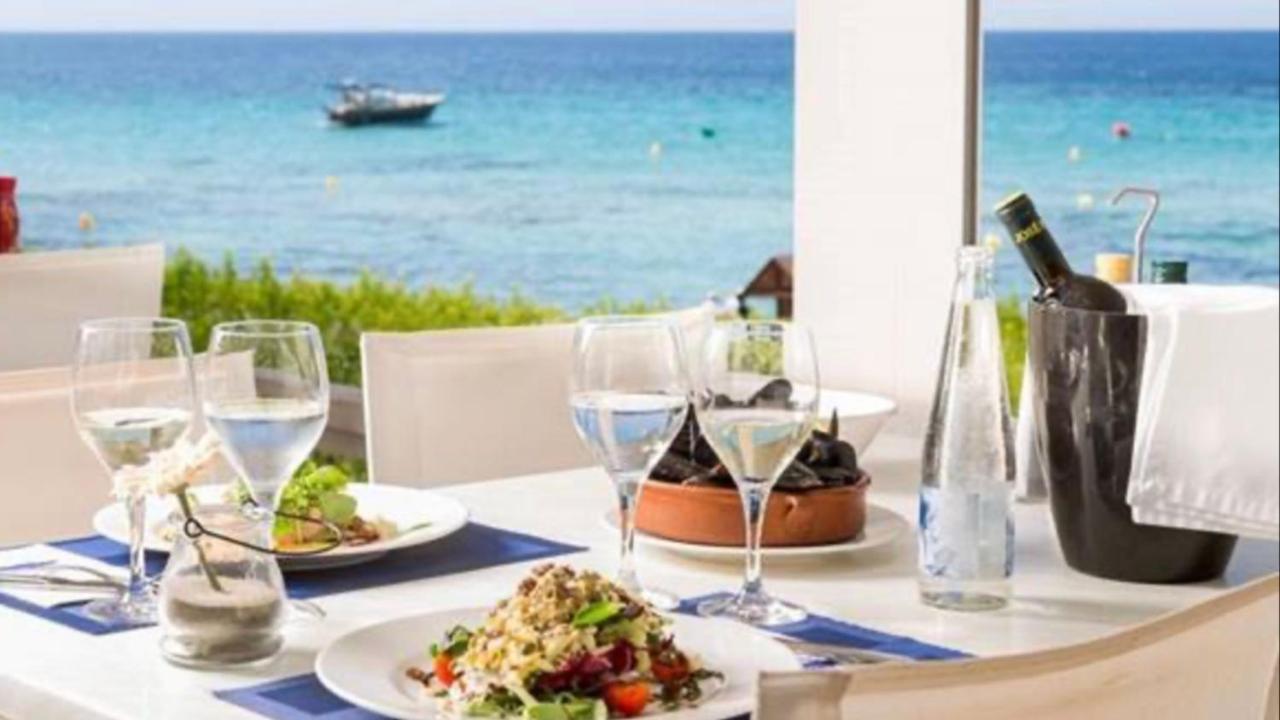 Mi Capricho Beachfront- 3-7 Apartment With Sea Views Sitio de Calahonda Exterior photo